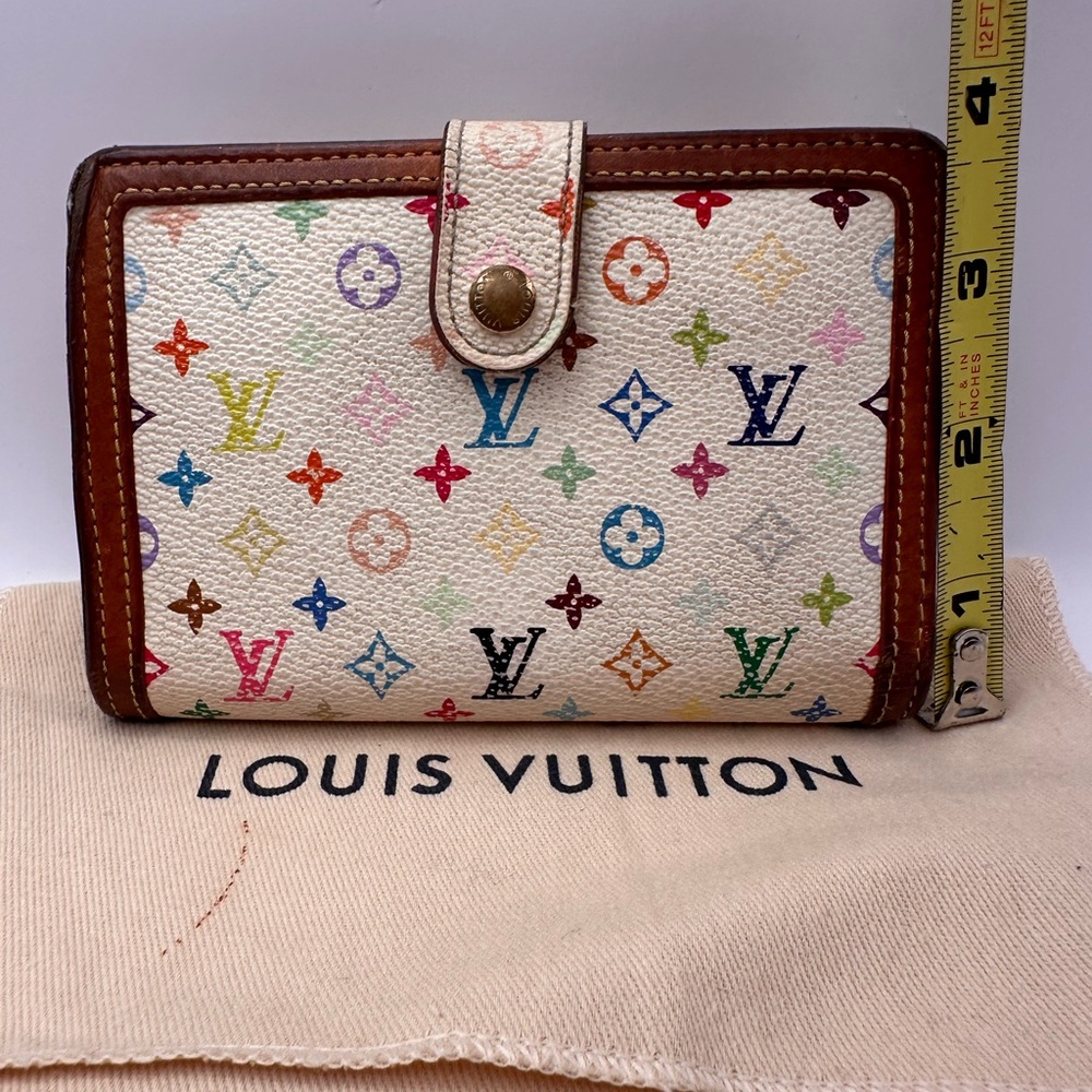 Louis Vuitton Murakami white kisslock wallet - Picture 10 of 16